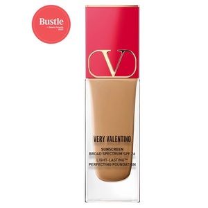 Valentino Beauty Very Valentino Foundation in color MA 5 -BRAND NEW !